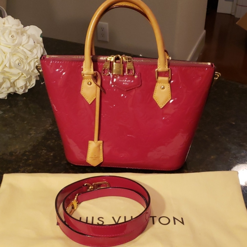 Louis Vuitton Vernis Montebello PM